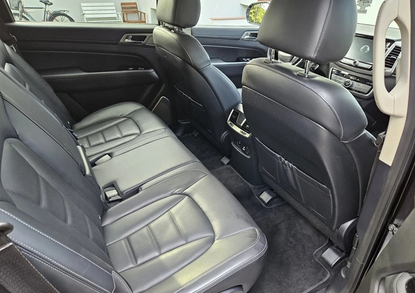 SsangYong REXTON cena 69999 przebieg: 273600, rok produkcji 2018 z Wolsztyn małe 211
